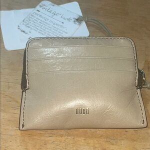 NWT! HOBO Leather Card Holder Vintage Hide, Parchment